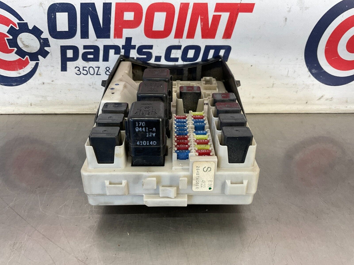 2005 Infiniti G35 IPDM Engine Large Fuse Relay Module Box 284B7AQ016 OEM 11BFMEC - On Point Parts Inc