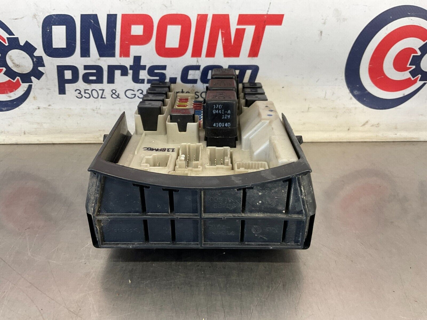 2005 Infiniti G35 IPDM Engine Large Fuse Relay Module Box 284B7AQ016 OEM 11BFMEC - On Point Parts Inc