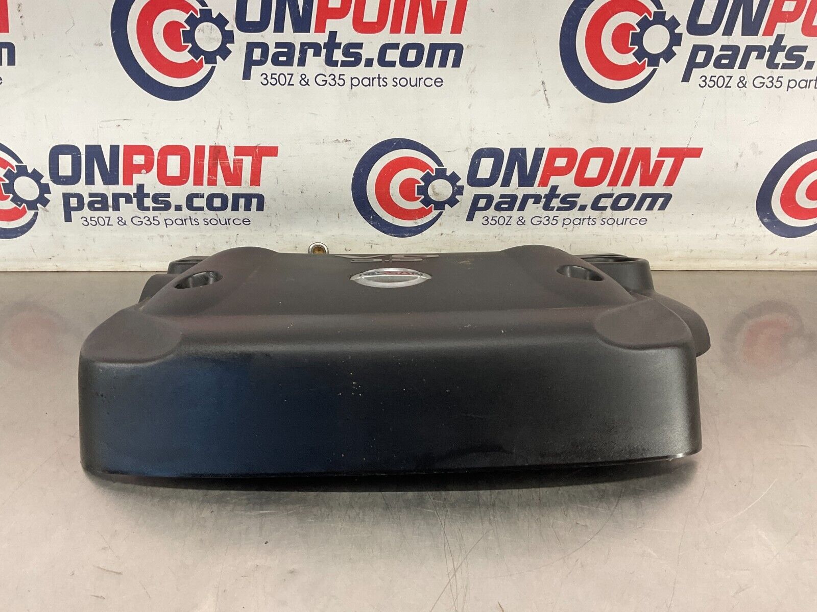 2004 Nissan 350Z VQ35DE Engine Cover OEM 25BF9E2 - On Point Parts Inc