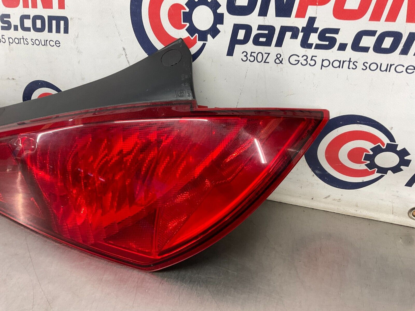 2004 Nissan 350Z Driver Left Tail Light Assembly OEM 25BF9E2 - On Point Parts Inc