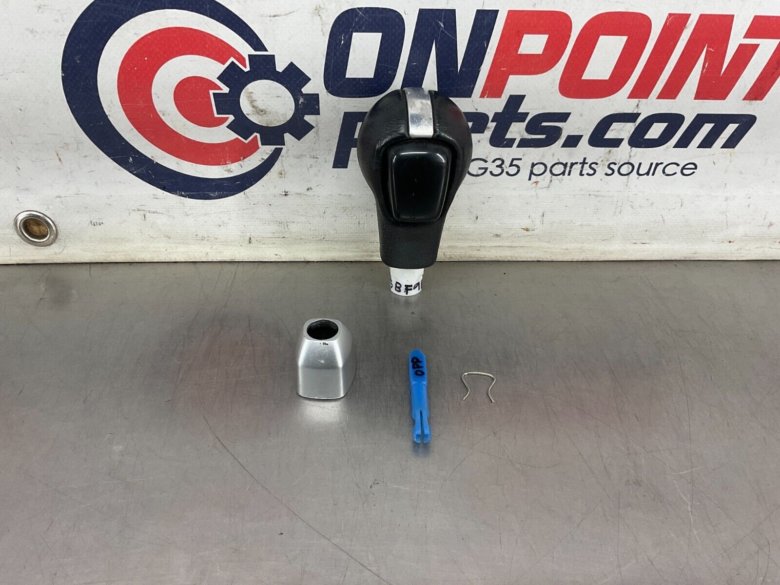 2004 Nissan 350Z Automatic Shifter Knob OEM 25BF9EC - On Point Parts Inc