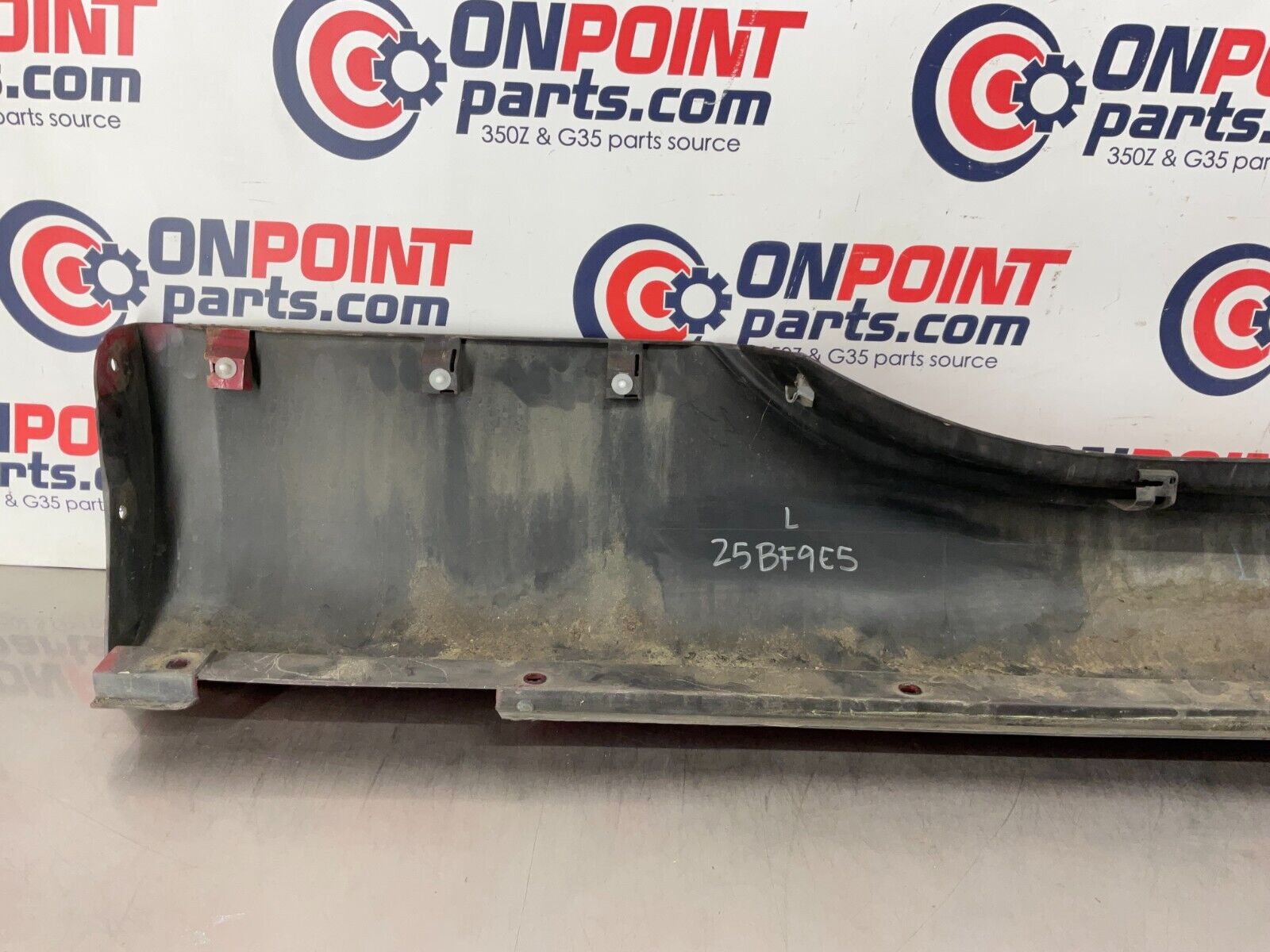 2004 Nissan 350Z Driver Left Rocker Panel Side Skirt OEM 25BF9E5 - On Point Parts Inc