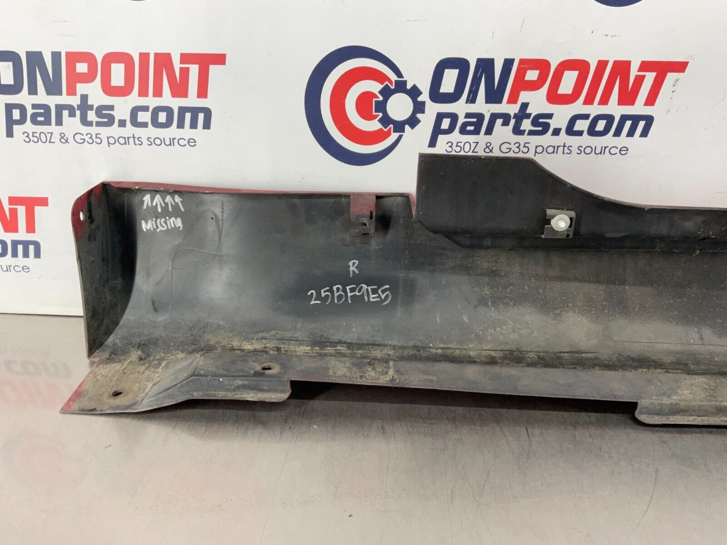 2004 Nissan 350Z Passenger Right Rocker Panel Side Skirt OEM 25BF9E5 - On Point Parts Inc
