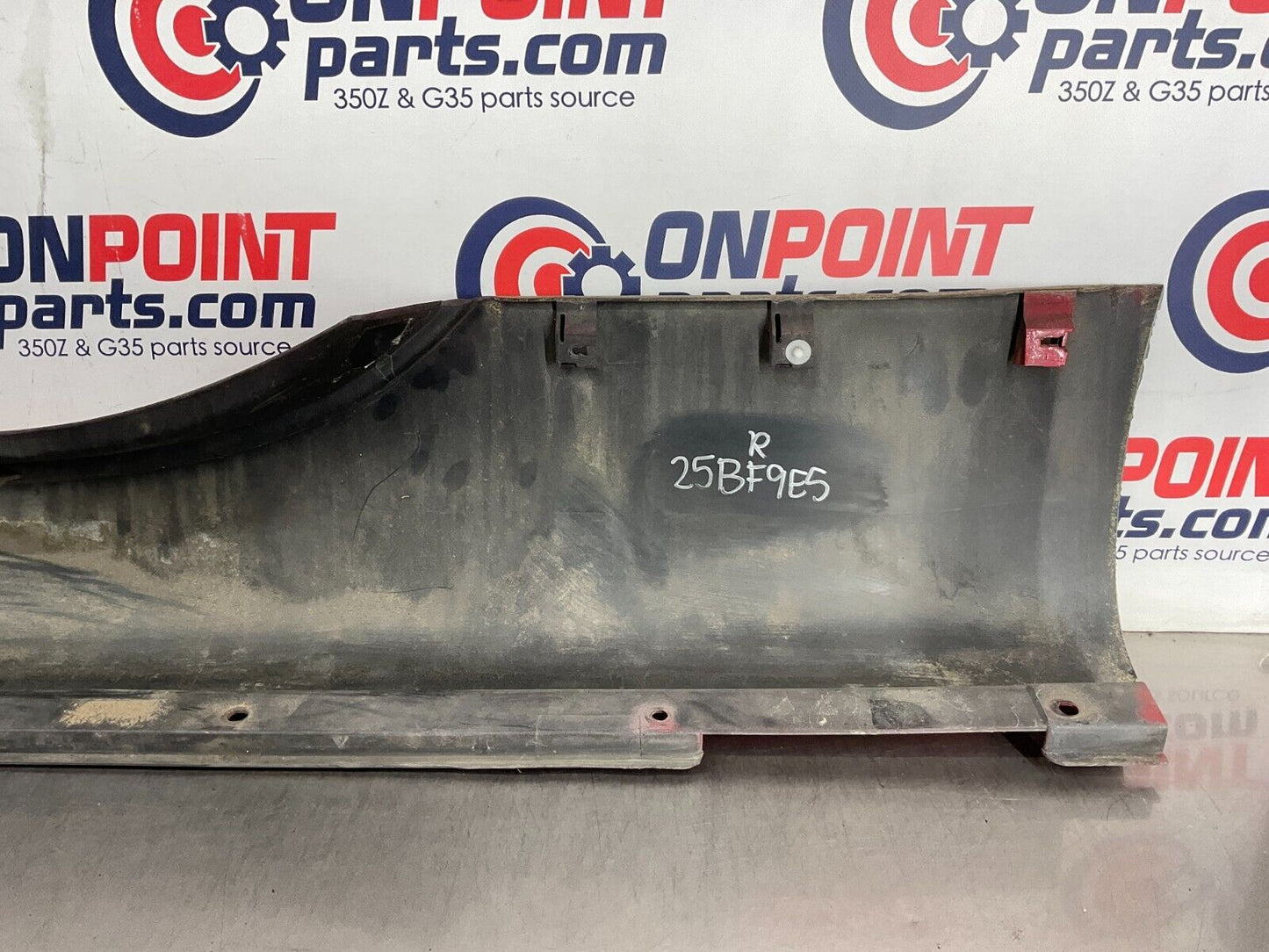 2004 Nissan 350Z Passenger Right Rocker Panel Side Skirt OEM 25BF9E5 - On Point Parts Inc
