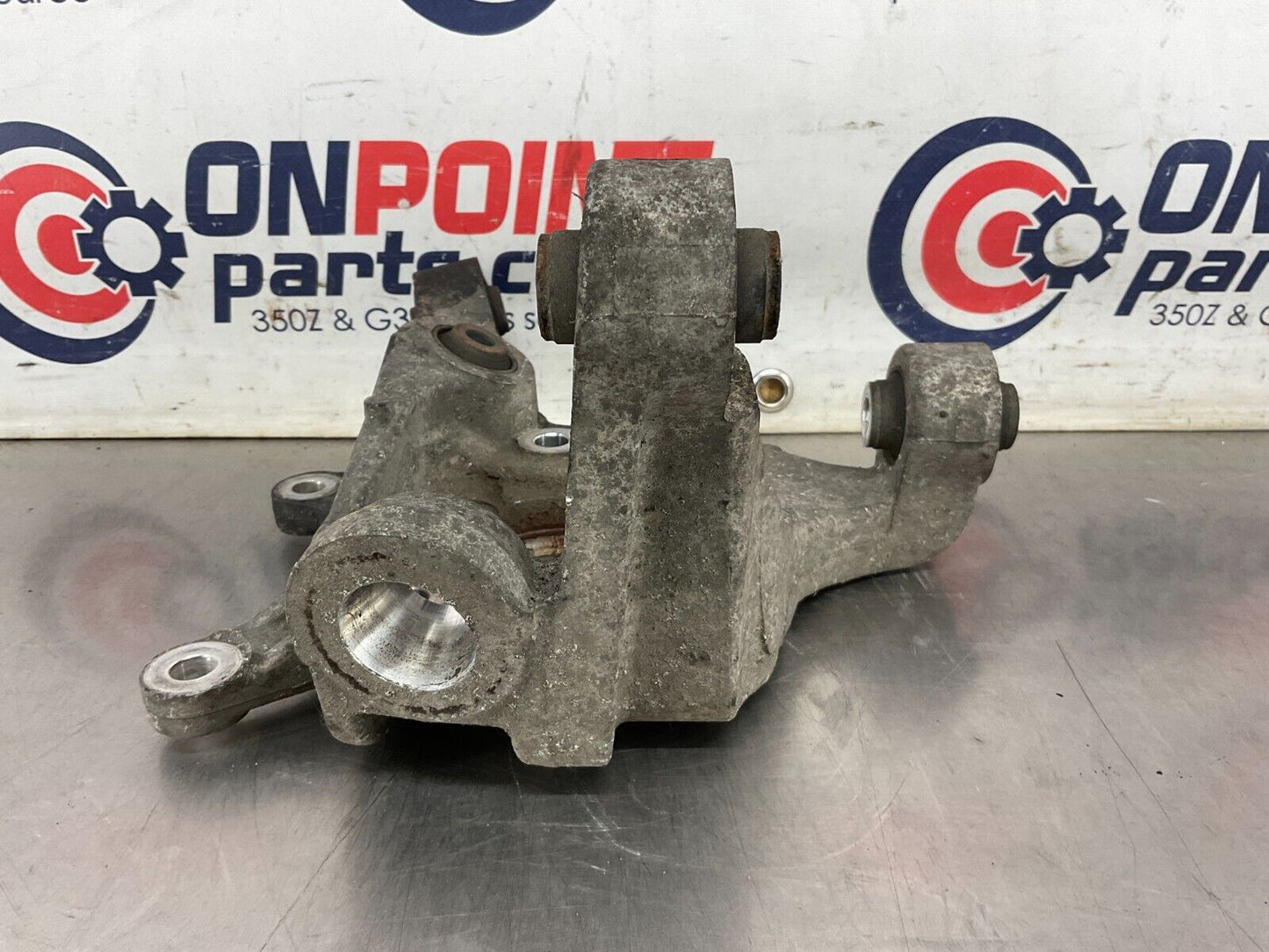 2004 Nissan 350Z Driver Left Rear Suspension Knuckle Axle Housing OEM 25BF9EG - On Point Parts Inc