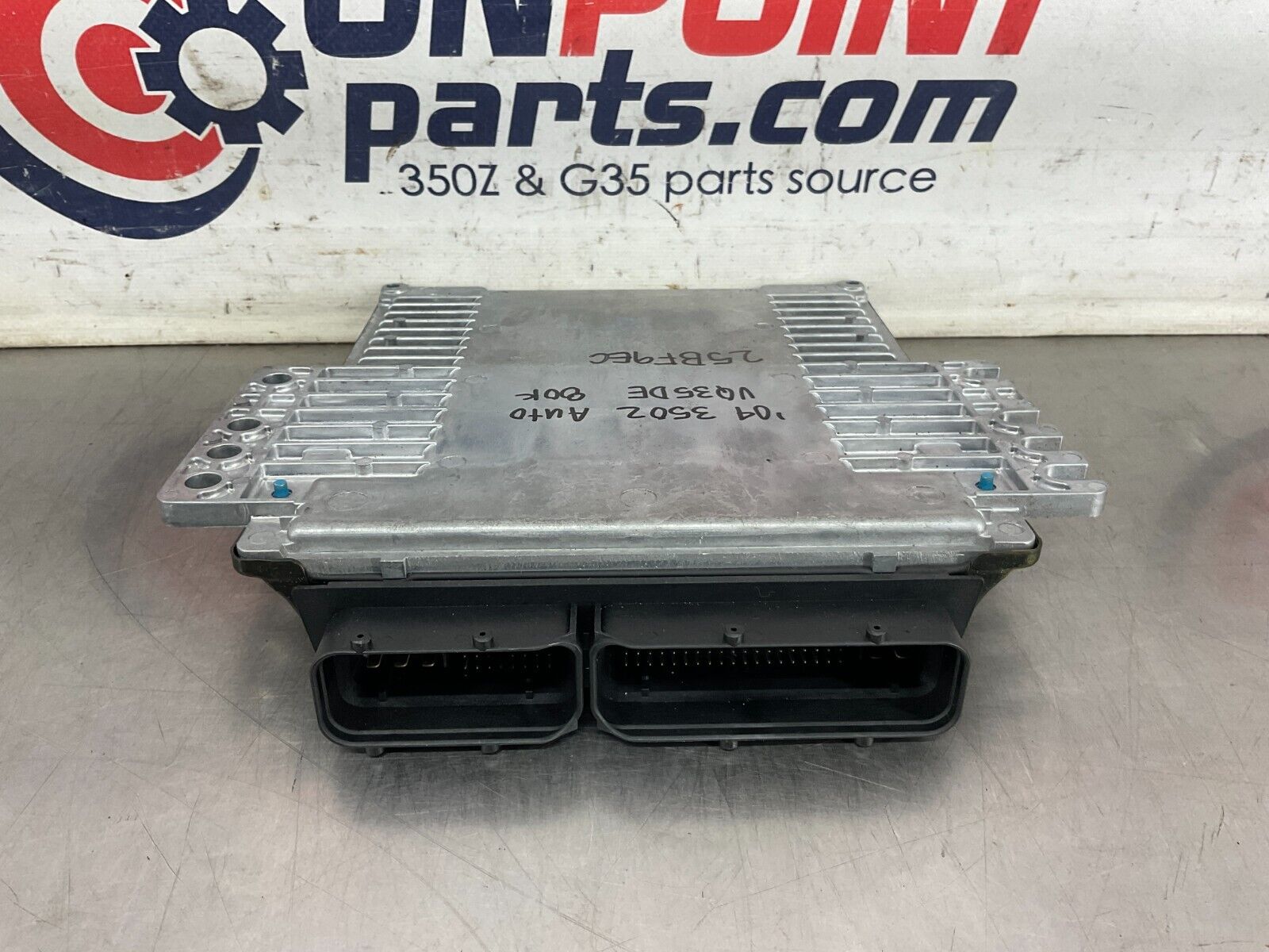 2004 Nissan 350Z ECU ECM Engine Control Module Automatic VQ35DE OEM 25BF9EC - On Point Parts Inc