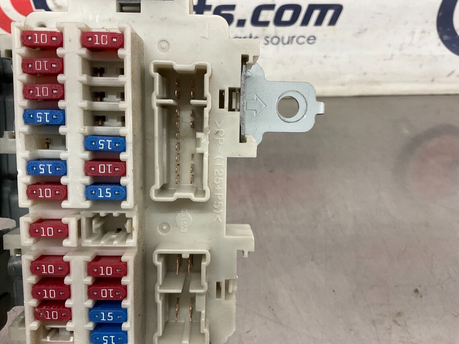 2004 Nissan 350Z BCM Body Control Module Automatic 284B1-CD005 OEM 25BF9EC - On Point Parts Inc