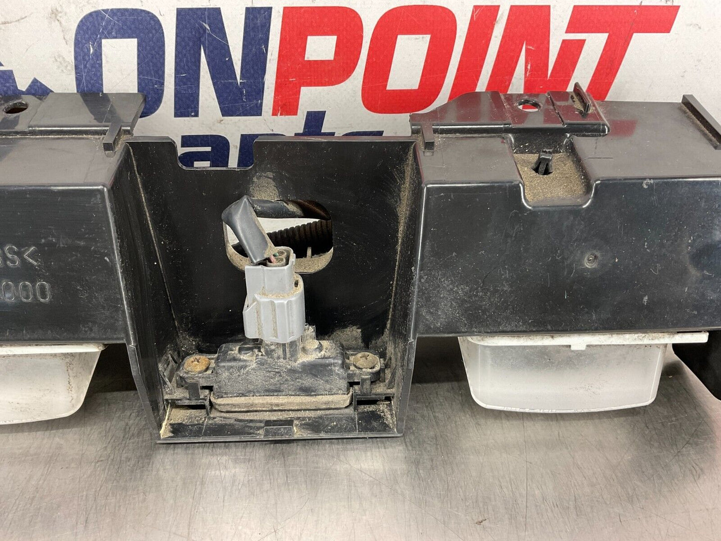 2004 Nissan 350Z Rear Bumper License Plate Light Assembly 96250 OEM 25BF9EC - On Point Parts Inc