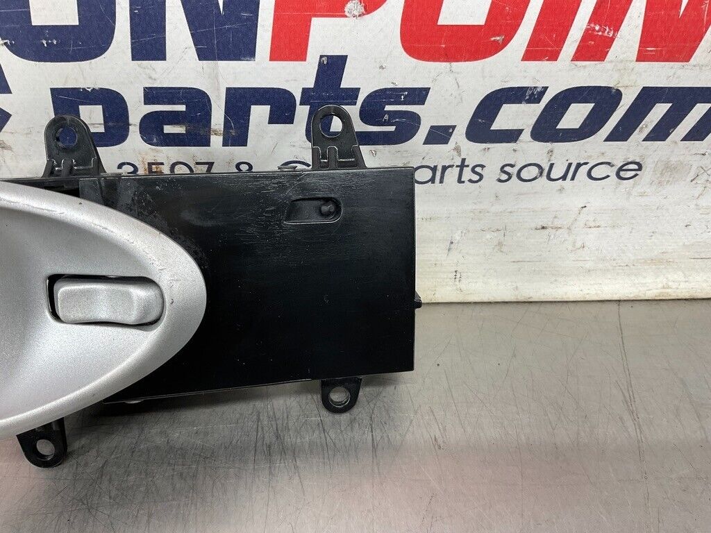 350z interior deals door handle replacement