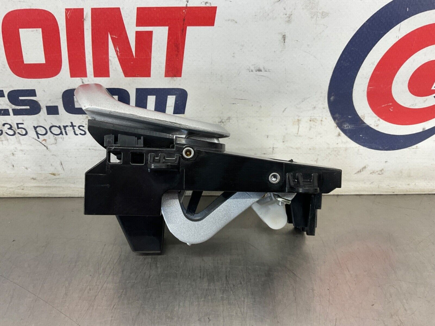 2004 Nissan 350Z Passenger Right Interior Door Handle OEM 25BF9EE - On Point Parts Inc