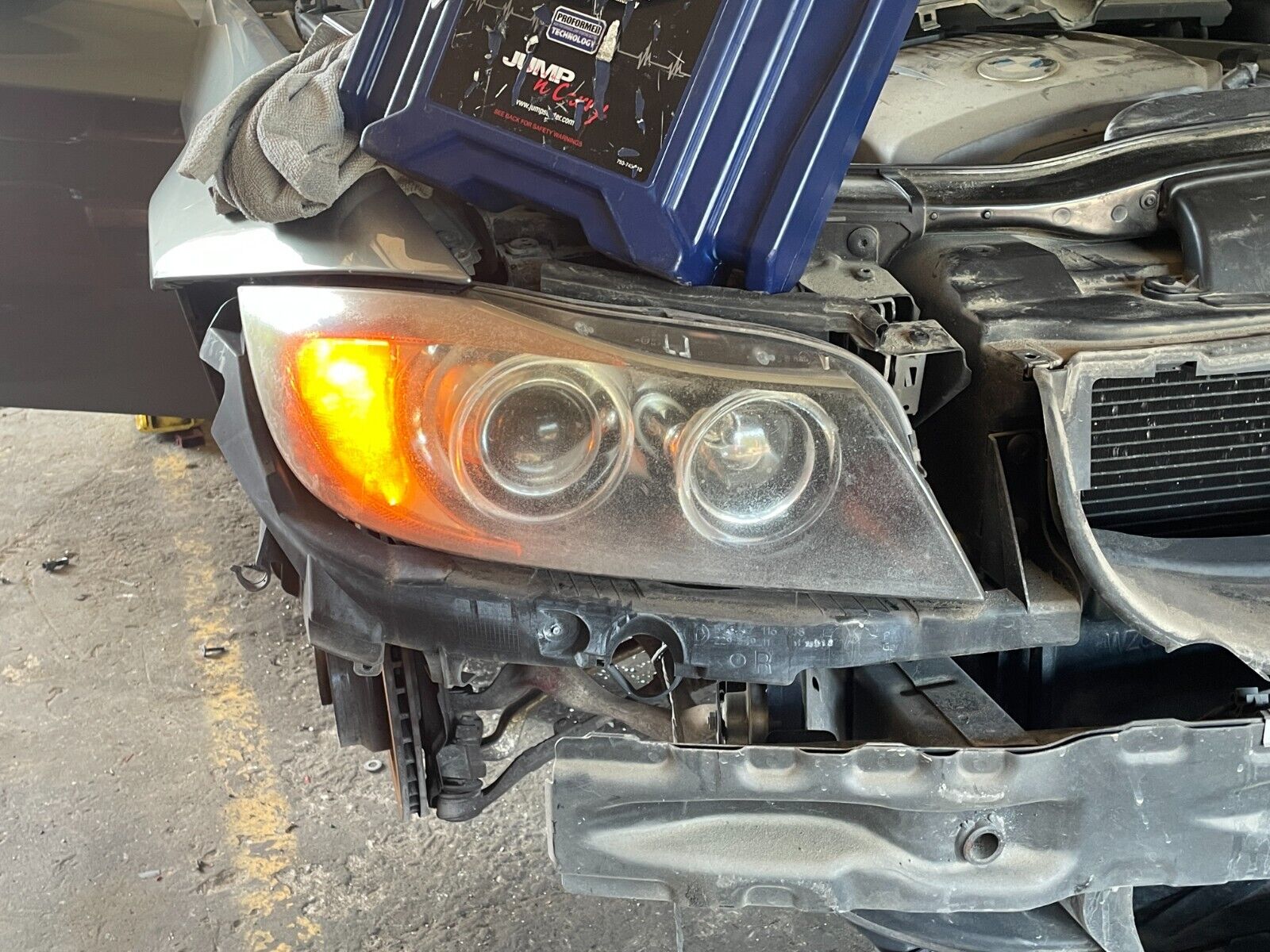 E90 adaptive deals headlight