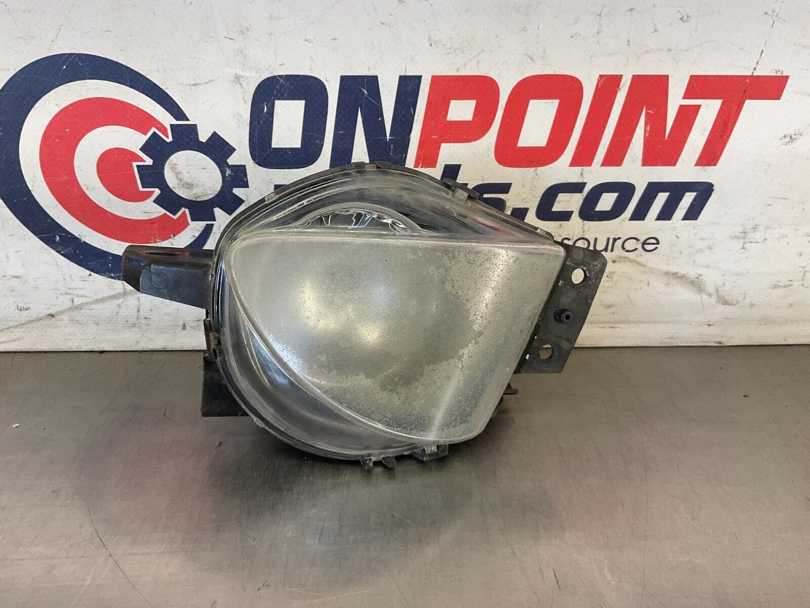 2006 BMW 330i E90 Sedan Driver Left Front Bumper Fog Light OEM 12BF1EA - On Point Parts Inc