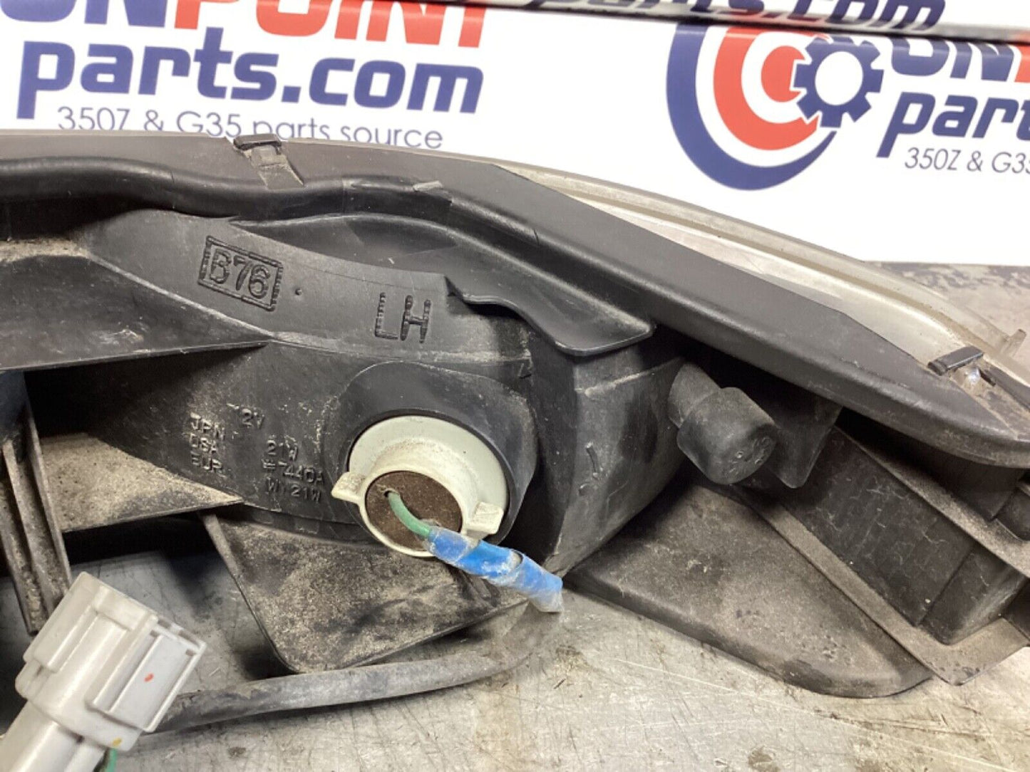 2007 Nissan Z33 350Z Driver Left Rear Bumper Turn Signal Assembly OEM 21BGKEG - On Point Parts Inc