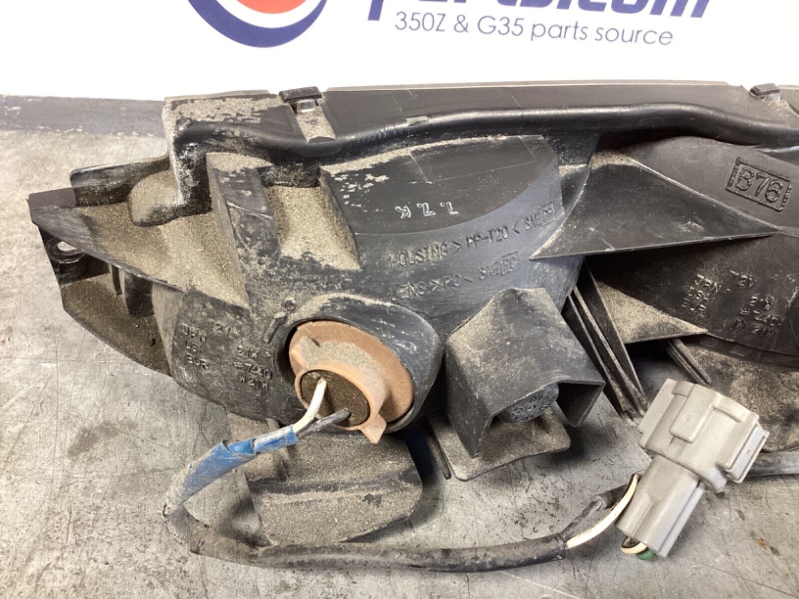 2007 Nissan Z33 350Z Driver Left Rear Bumper Turn Signal Assembly OEM 21BGKEG - On Point Parts Inc