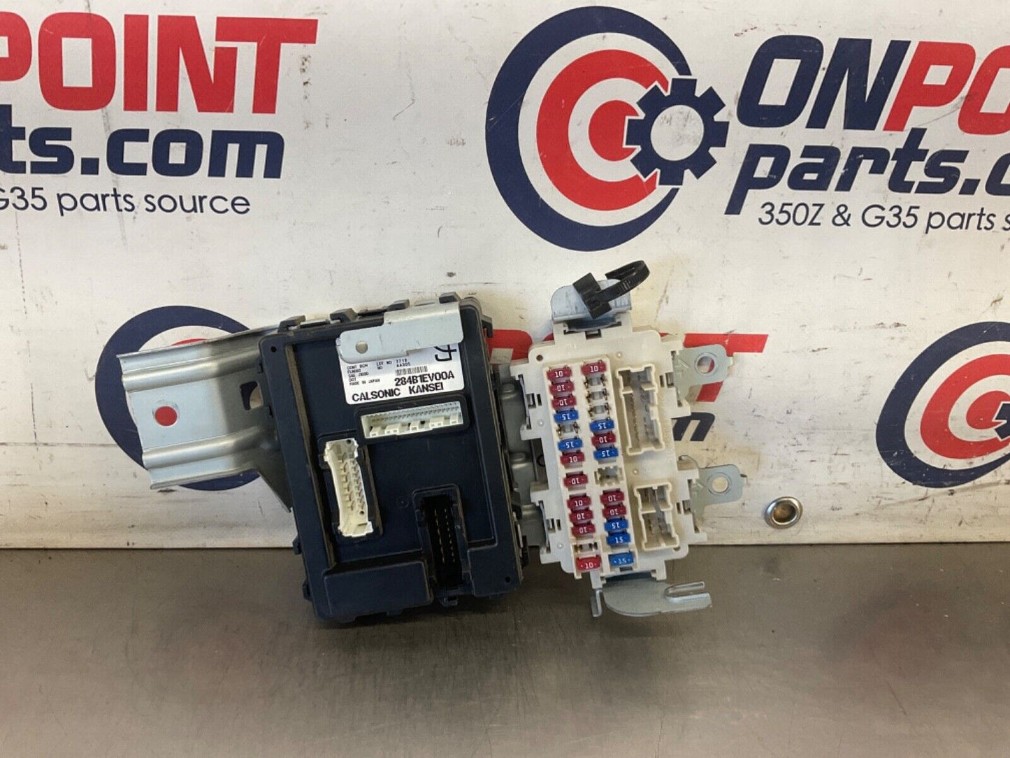 2007 Nissan Z33 350Z BCM Body Control Module Fuse Panel OEM 21BGKEC - On Point Parts Inc