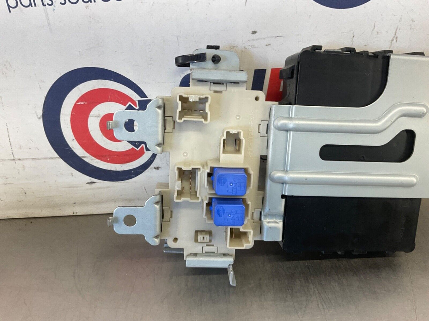 2007 Nissan Z33 350Z BCM Body Control Module Fuse Panel OEM 21BGKEC - On Point Parts Inc