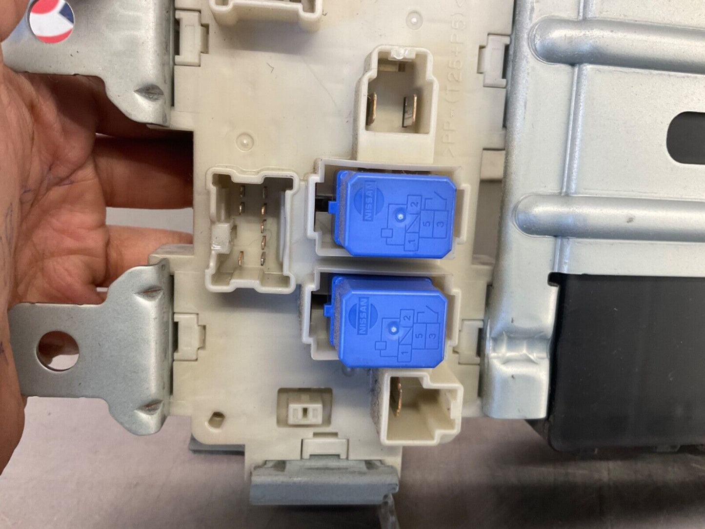 2007 Nissan Z33 350Z BCM Body Control Module Fuse Panel OEM 21BGKEC - On Point Parts Inc