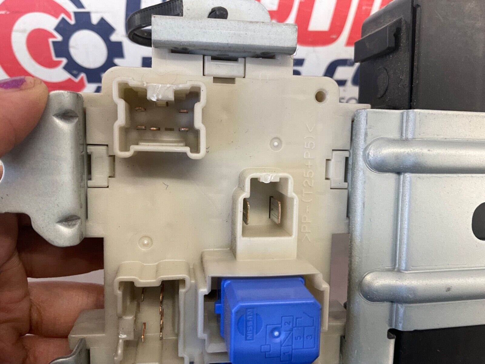 2007 Nissan Z33 350Z BCM Body Control Module Fuse Panel OEM 21BGKEC - On Point Parts Inc