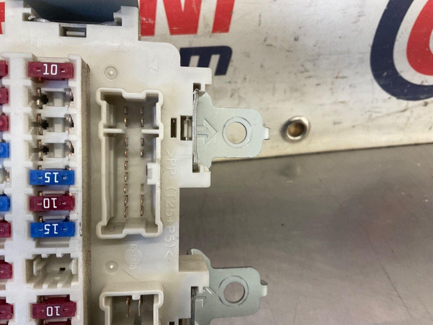 2007 Nissan Z33 350Z BCM Body Control Module Fuse Panel OEM 21BGKEC - On Point Parts Inc