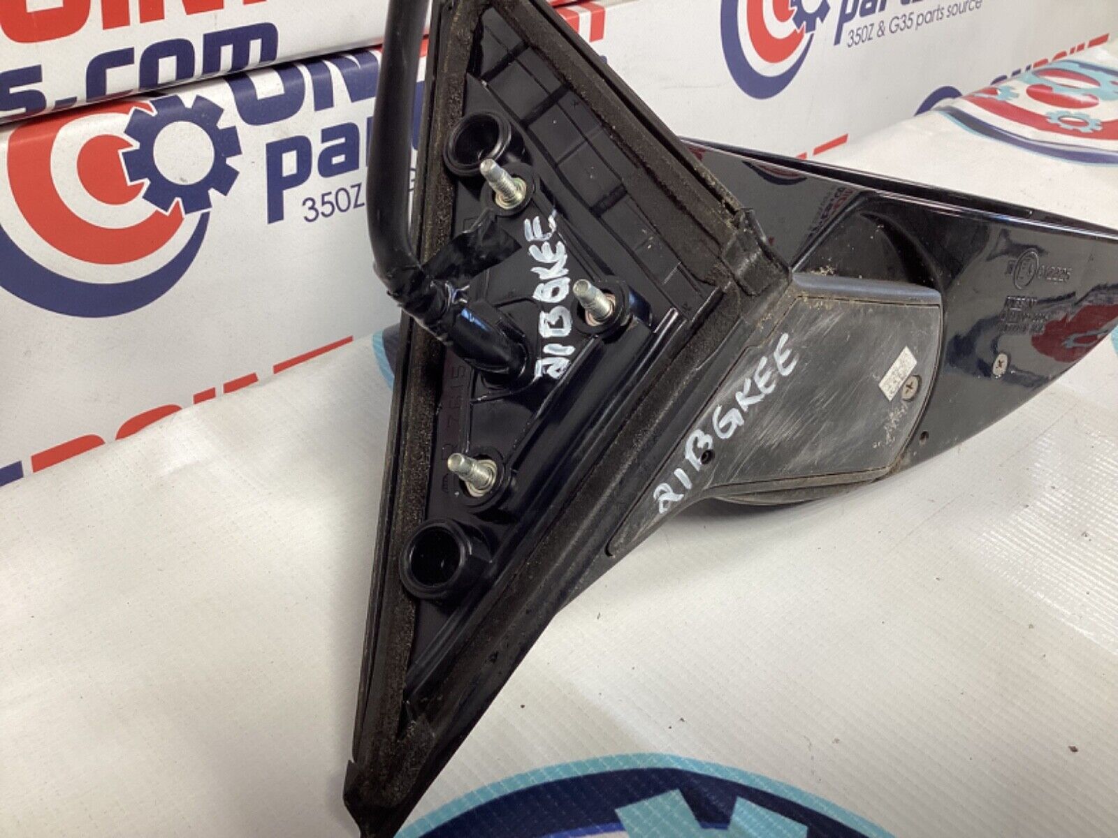 2007 Nissan Z33 350Z Passenger Right Power Side View Mirror OEM 21BGKEE - On Point Parts Inc