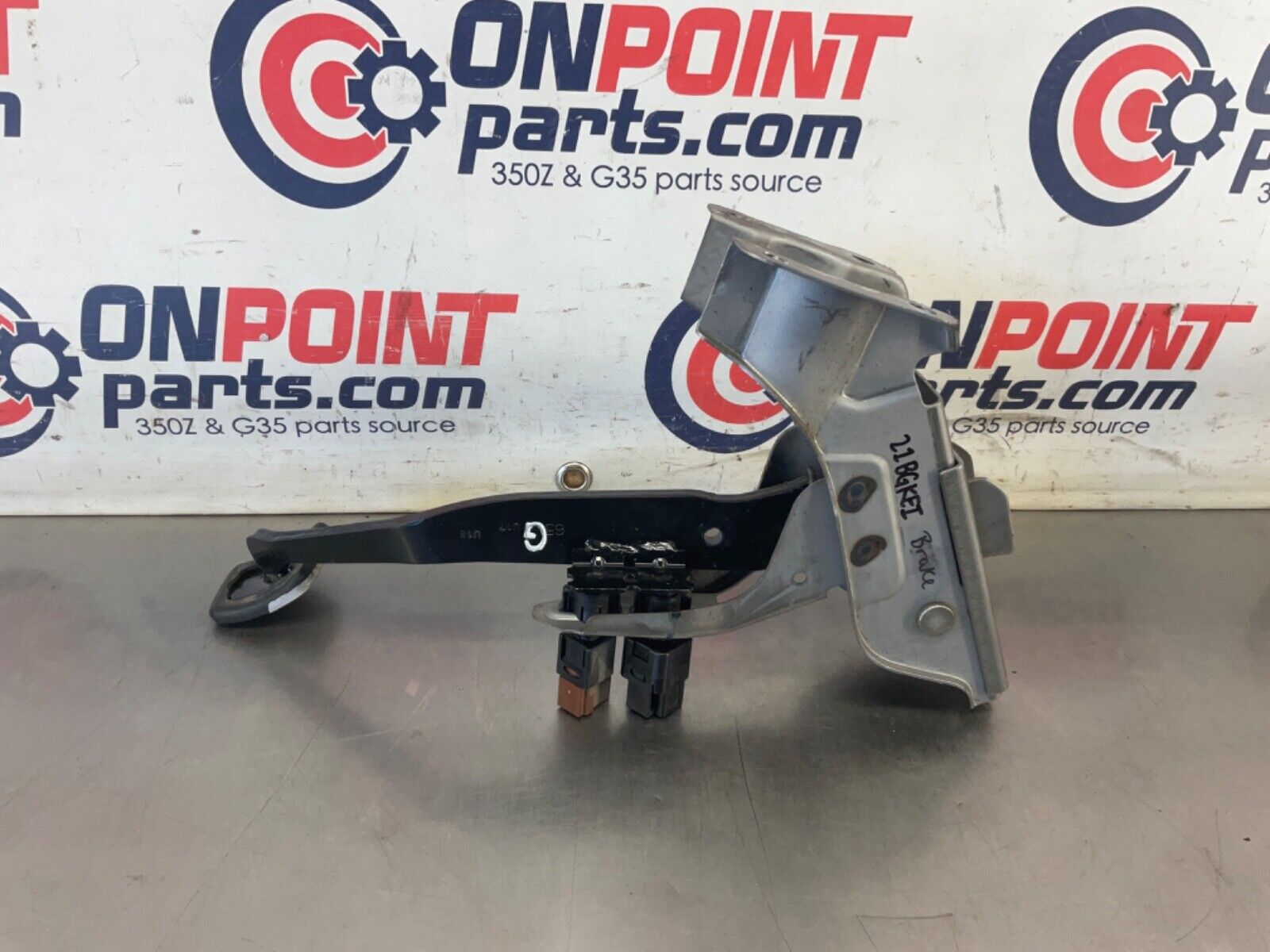 2007 Nissan Z33 350Z Manual Brake Pedal Assembly OEM 21BGKEI - On Point Parts Inc