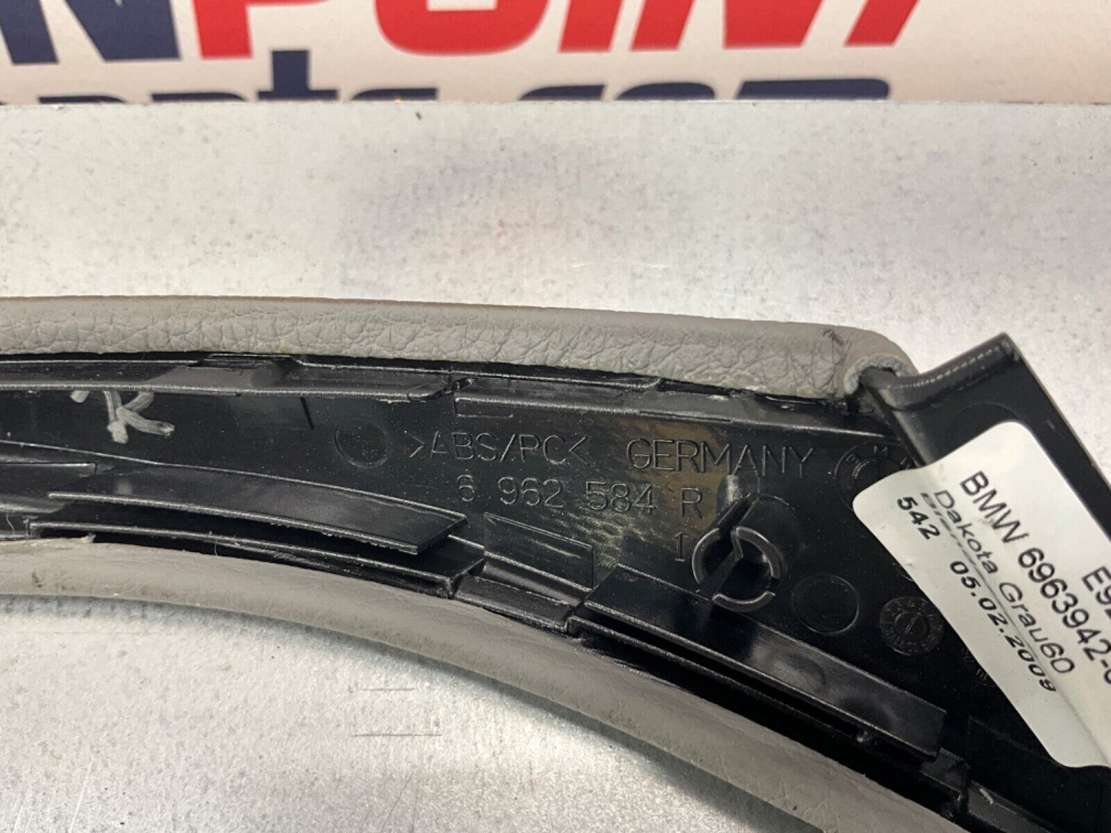 2009 BMW E92 335i Passenger Right Front Interior Door Grip Handle OEM 15BGSEE - On Point Parts Inc