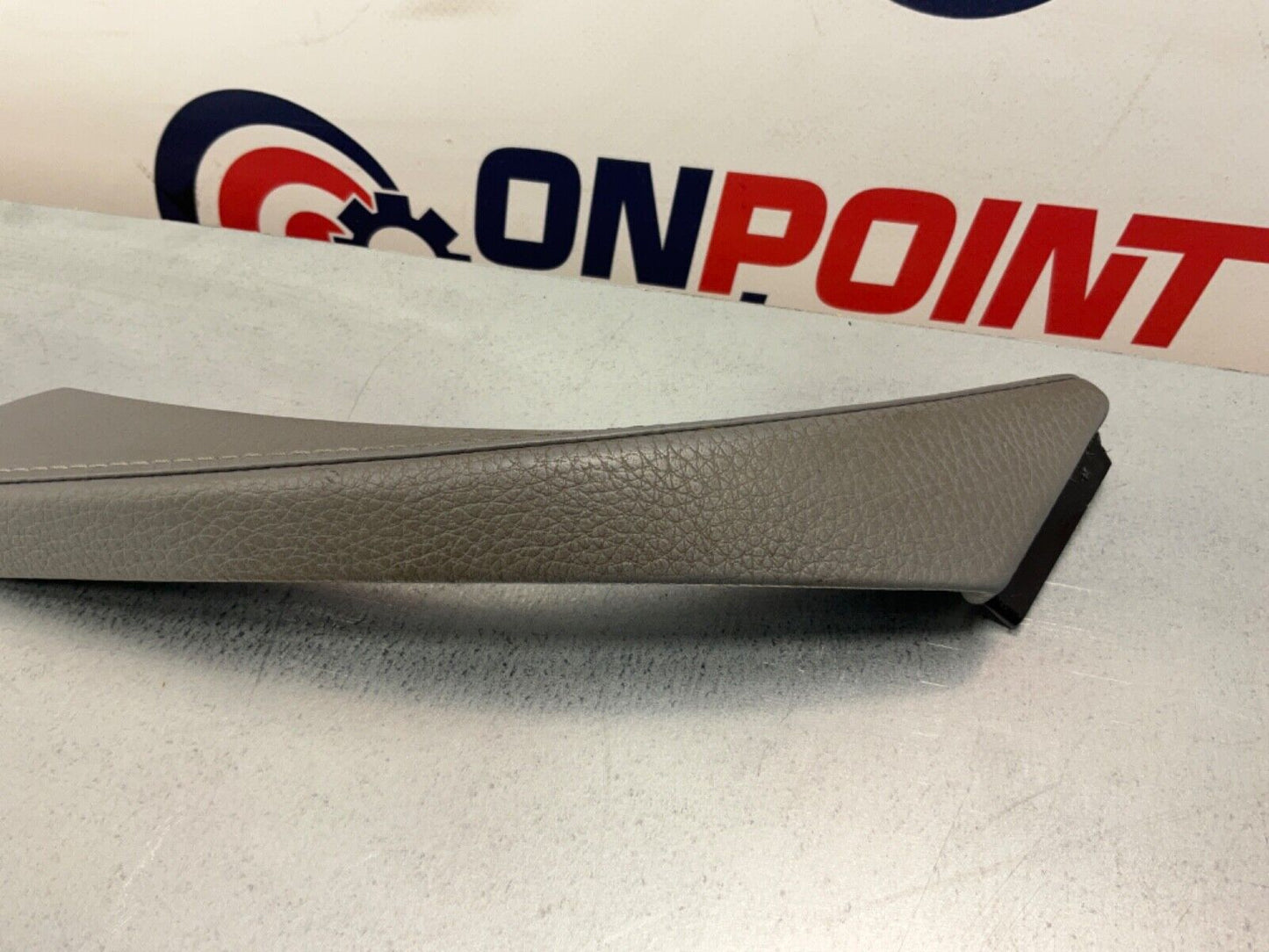 2009 BMW E92 335i Passenger Right Front Interior Door Grip Handle OEM 15BGSEE - On Point Parts Inc