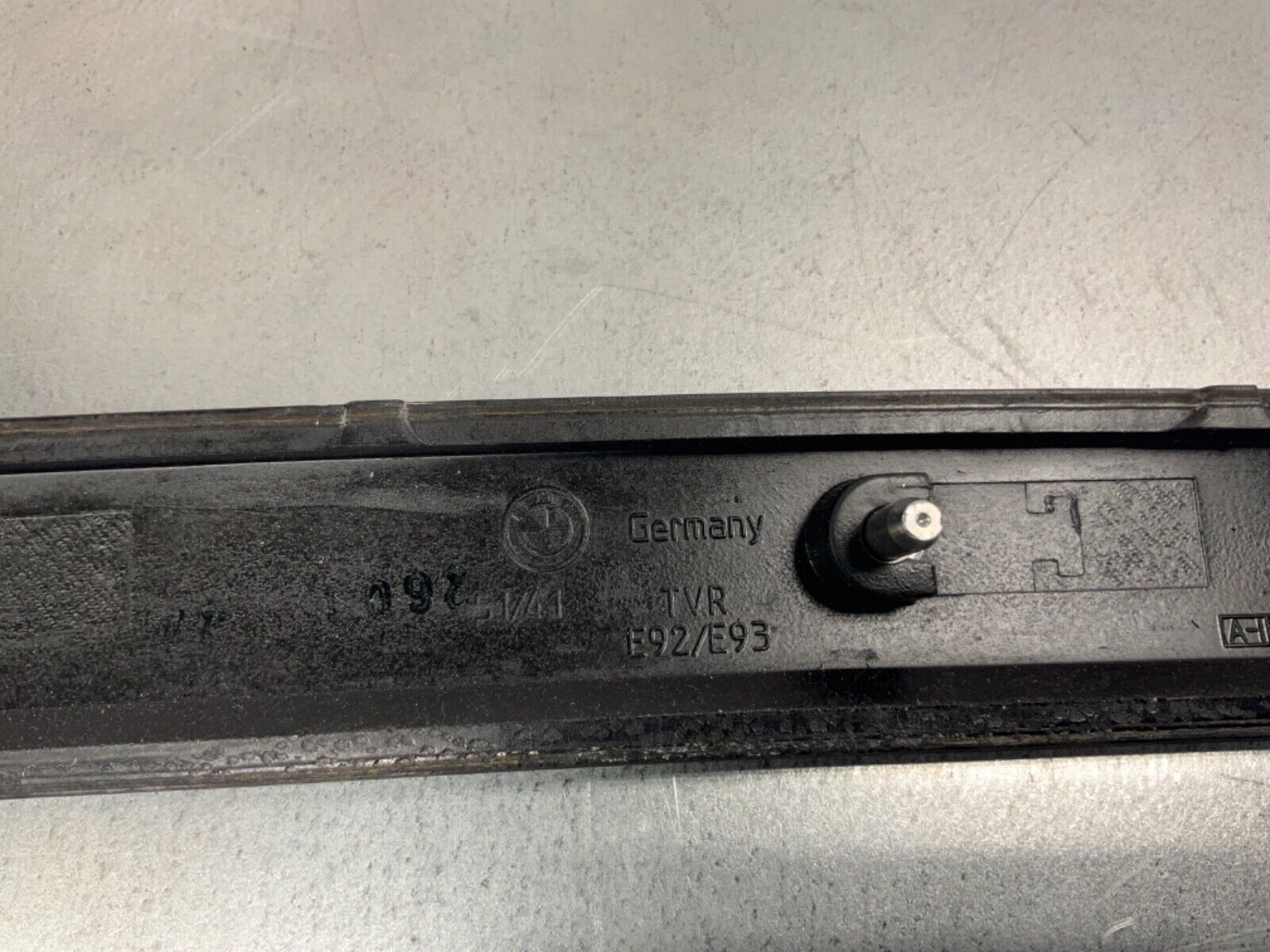 2009 BMW E92 335i Passenger Gray Poplar Door Moulding Trim 6958238 OEM 15BGSE7 - On Point Parts Inc
