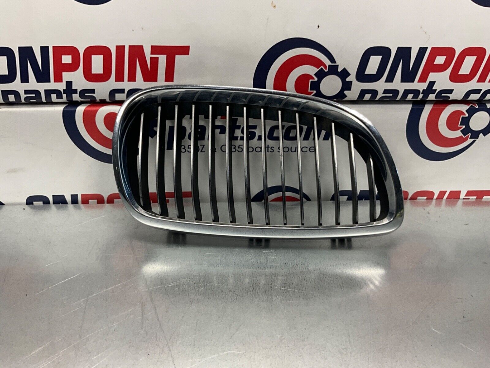 2009 BMW E92 335i Passenger Right Upper Grille Insert OEM 15BGSEE - On Point Parts Inc