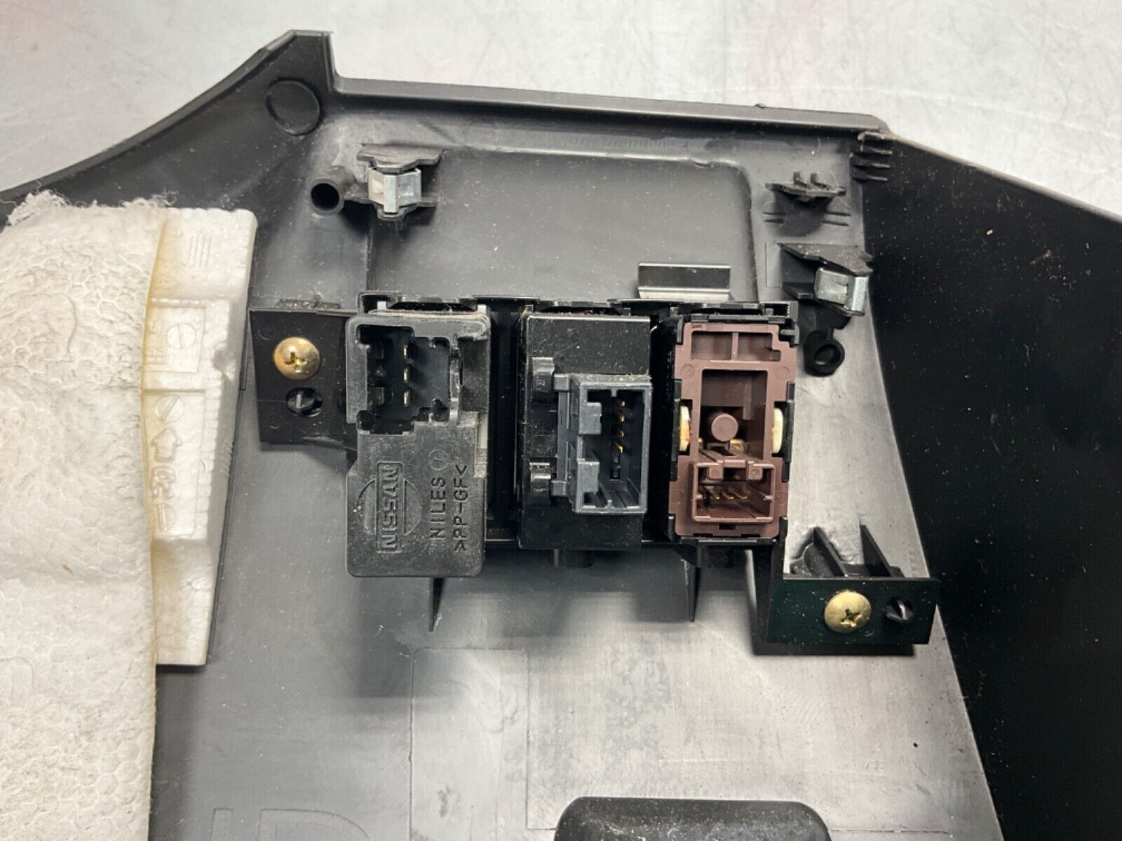 2007 Infiniti V35 G35 Driver Left Lower Steering Column Trim 68106 OEM 11BGYE7 - On Point Parts Inc