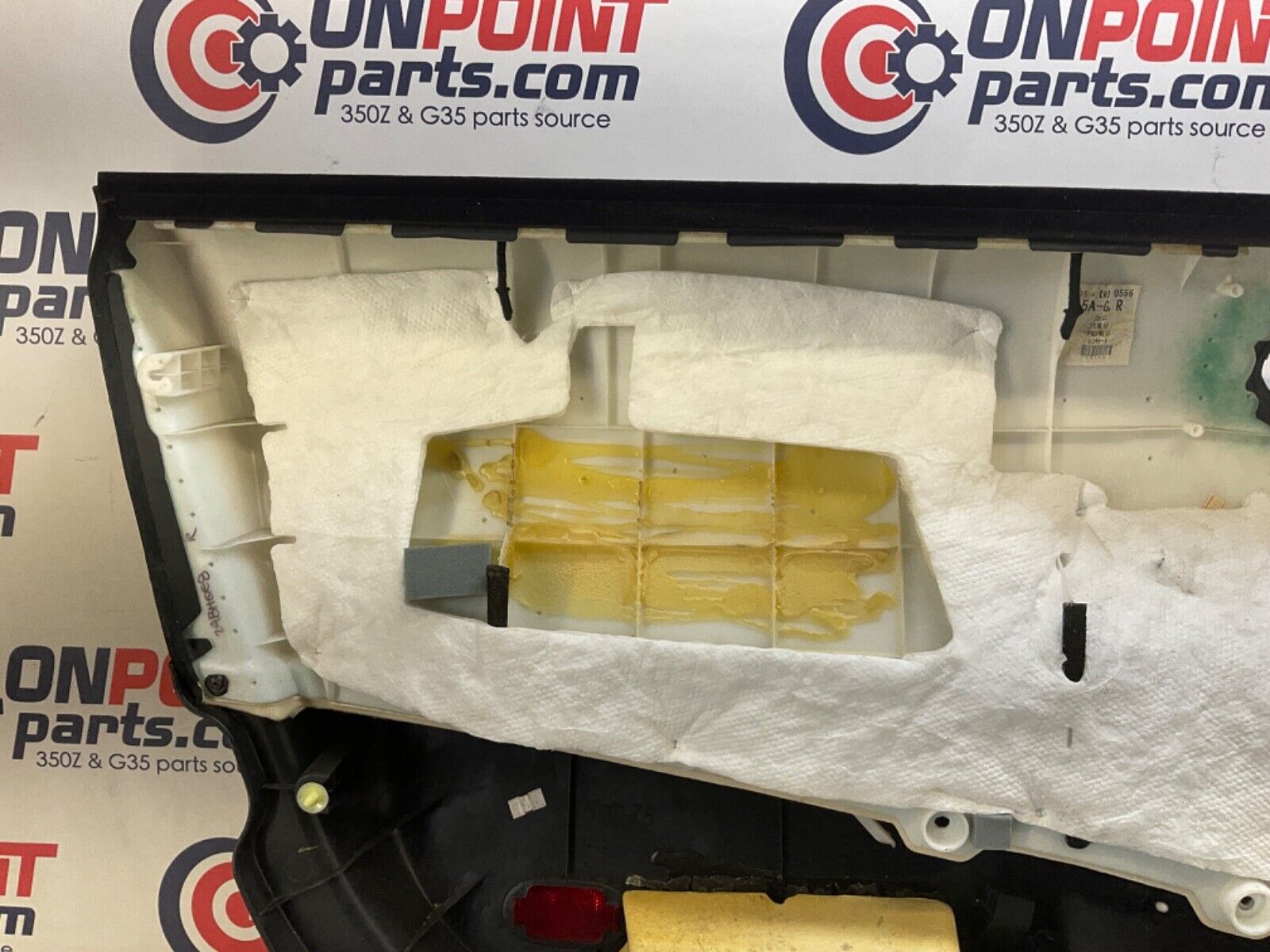 2005 Nissan Z33 350Z Passenger Right Door Panel  OEM 24BHQE8 - On Point Parts Inc