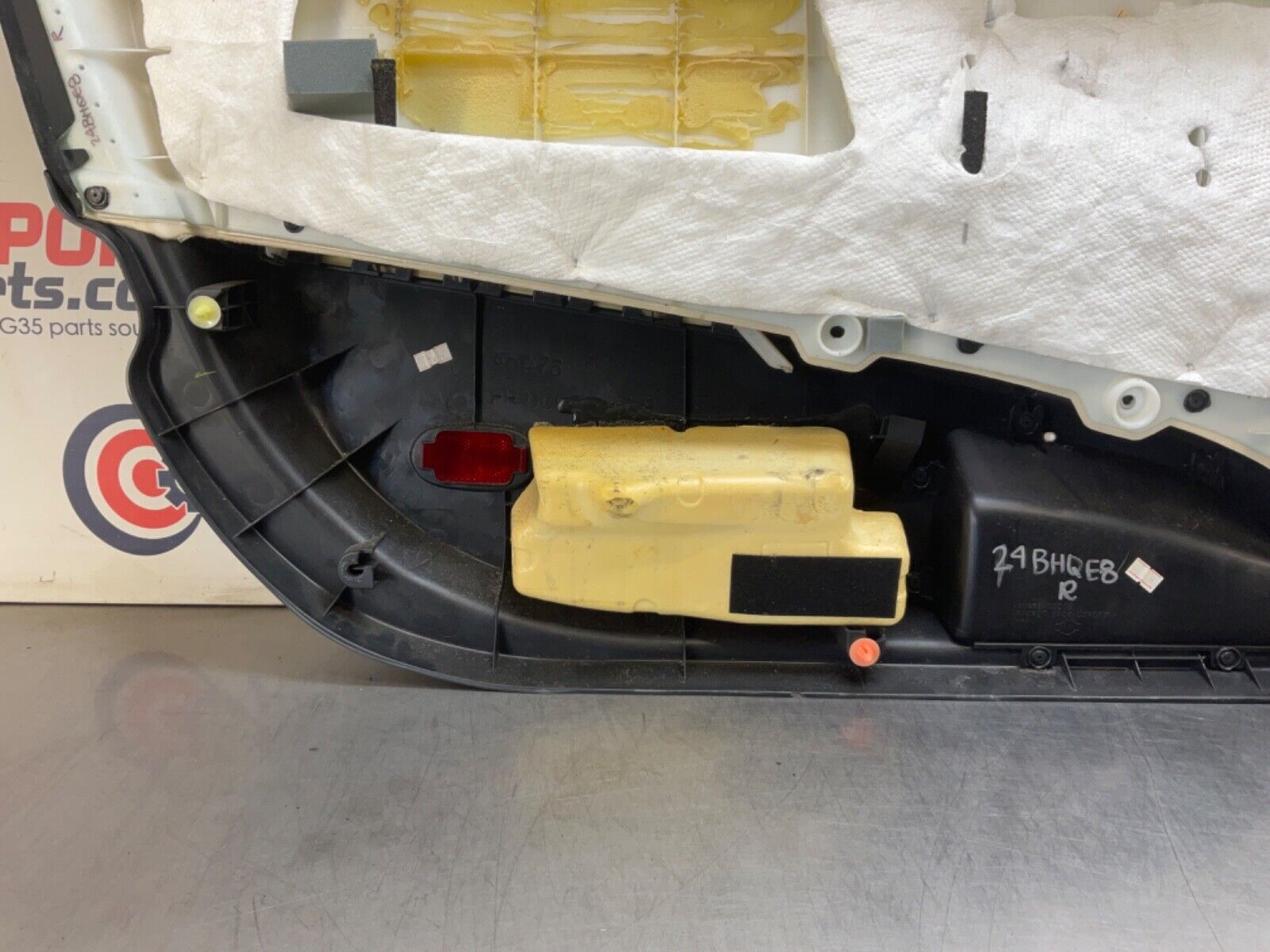 2005 Nissan Z33 350Z Passenger Right Door Panel  OEM 24BHQE8 - On Point Parts Inc