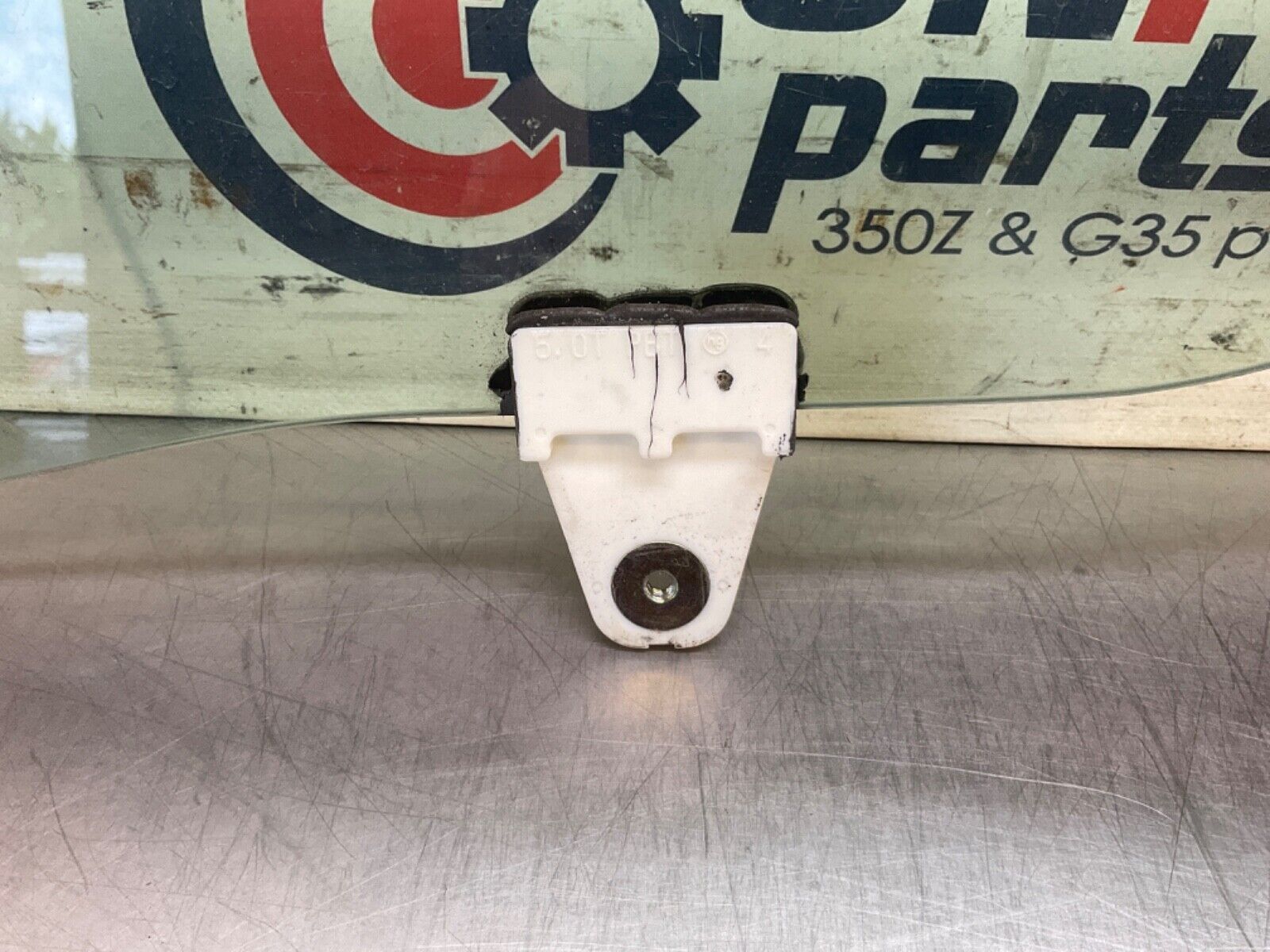 2005 Nissan Z33 350Z Passenger Right Window Glass OEM 24BHQE1 - On Point Parts Inc