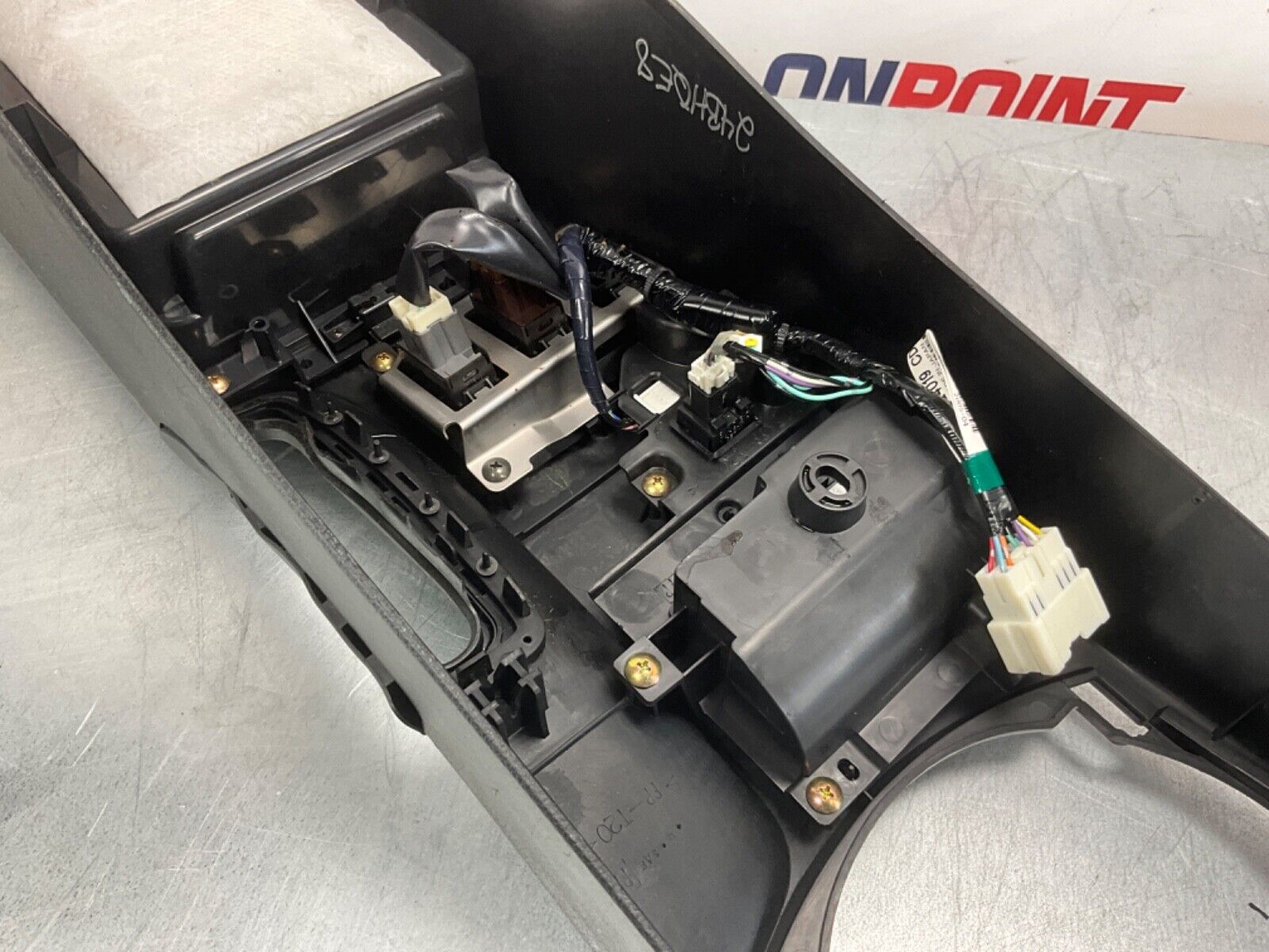 03-05 Nissan 350Z Manual Center Console Heated Seat Switch