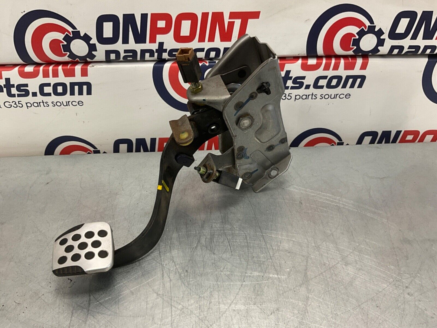 2005 Nissan Z33 350Z Manual Clutch Pedal with Switch Bracket OEM 24BHQEI - On Point Parts Inc