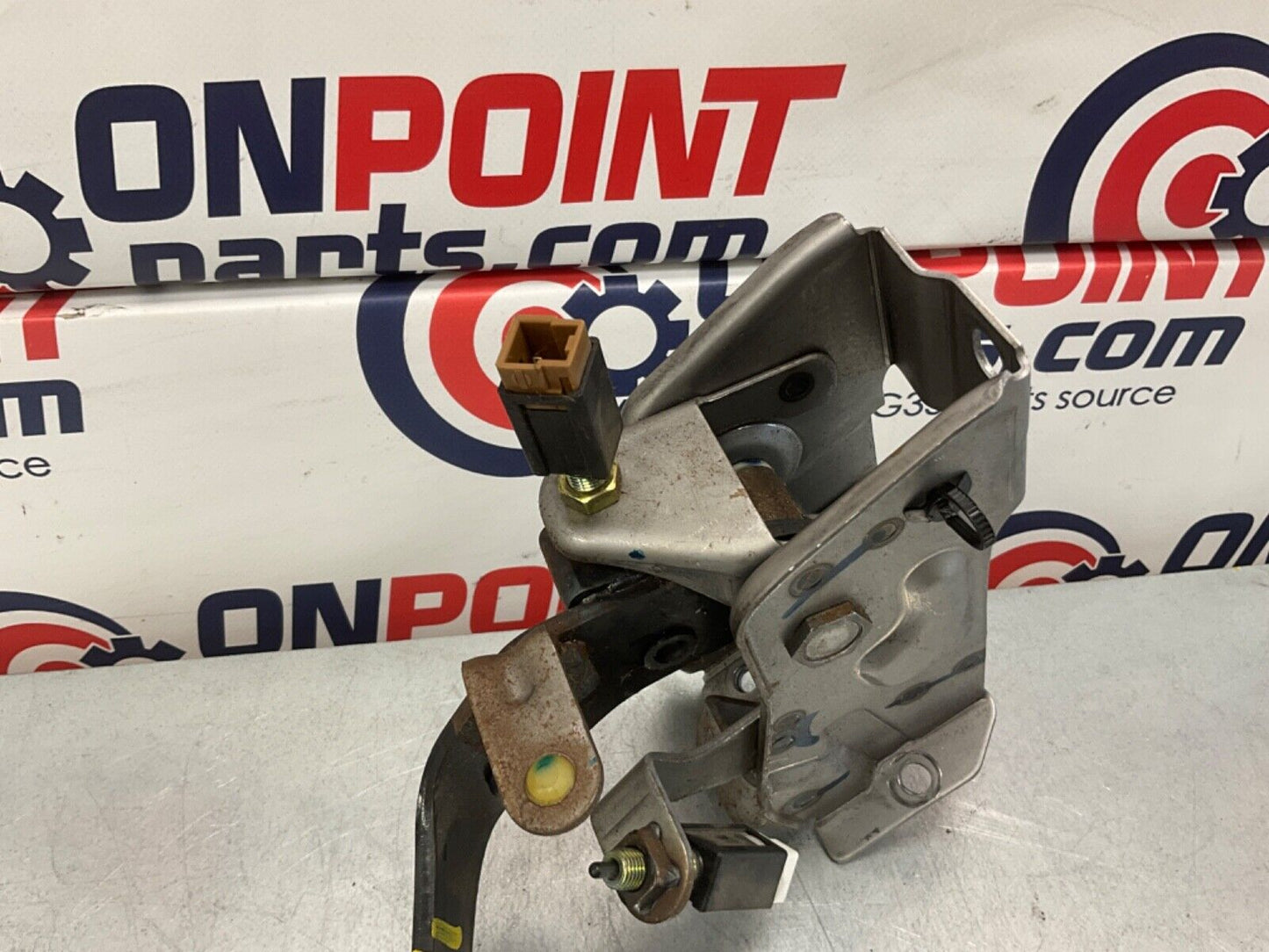 2005 Nissan Z33 350Z Manual Clutch Pedal with Switch Bracket OEM 24BHQEI - On Point Parts Inc