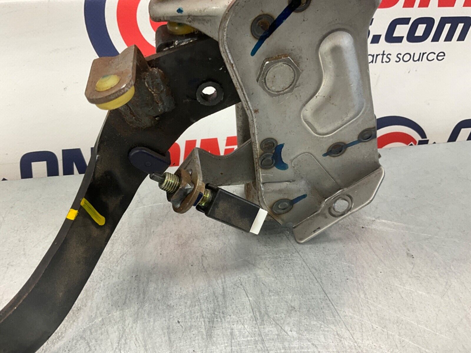 2005 Nissan Z33 350Z Manual Clutch Pedal with Switch Bracket OEM 24BHQEI - On Point Parts Inc