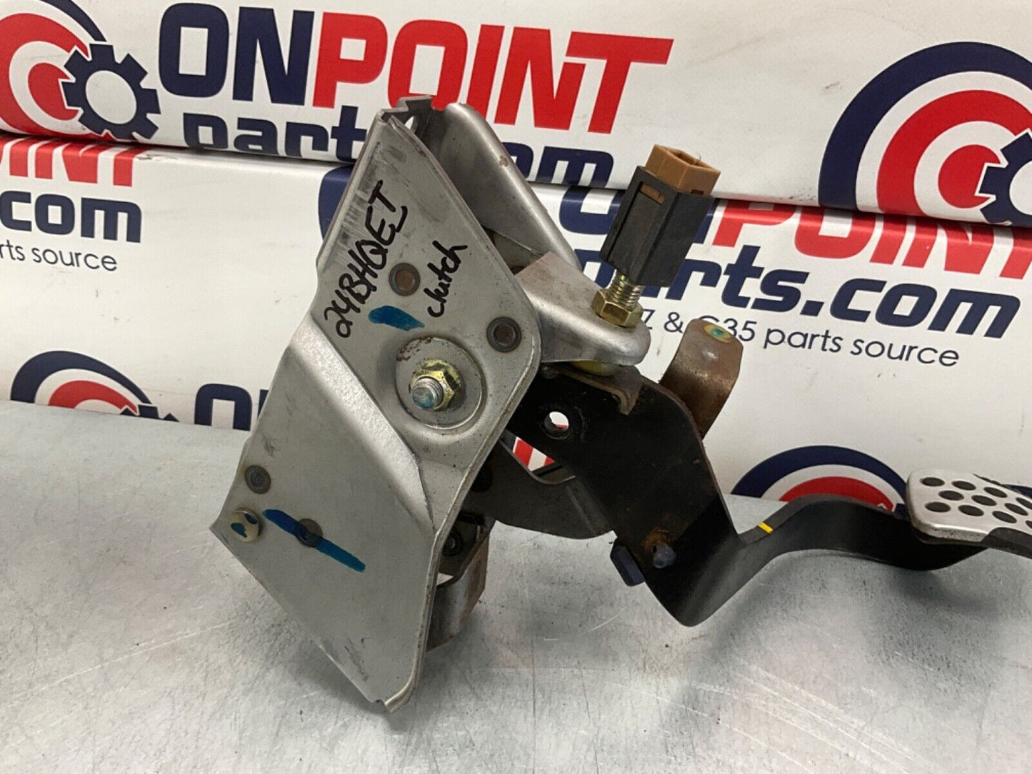 2005 Nissan Z33 350Z Manual Clutch Pedal with Switch Bracket OEM 24BHQEI - On Point Parts Inc