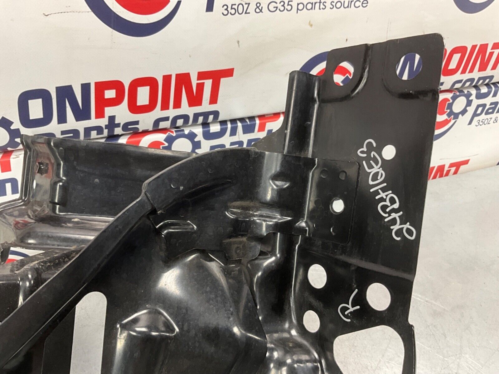 2005 Nissan Z33 350Z Passenger Right Front Headlight Basket Bracket OEM 24BHQE3 - On Point Parts Inc