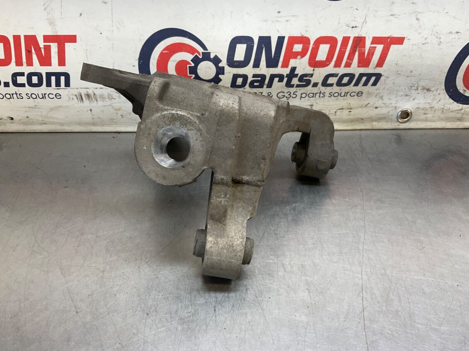 2005 Nissan Z33 350Z Passenger Rear Suspension Knuckle Axle Housing  OEM 24BHQEK - On Point Parts Inc