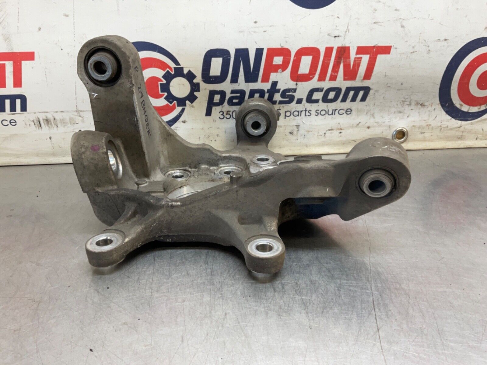 2005 Nissan Z33 350Z Passenger Rear Suspension Knuckle Axle Housing  OEM 24BHQEK - On Point Parts Inc