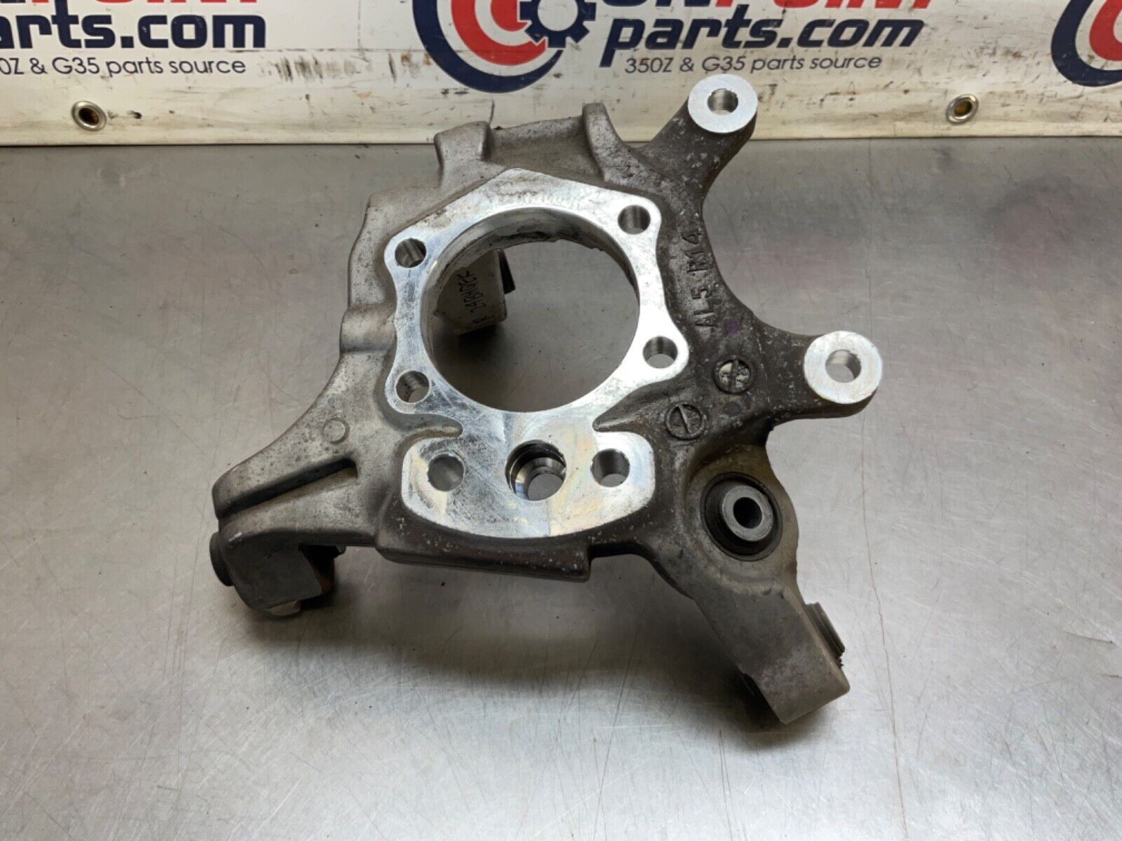 2005 Nissan Z33 350Z Passenger Rear Suspension Knuckle Axle Housing  OEM 24BHQEK - On Point Parts Inc