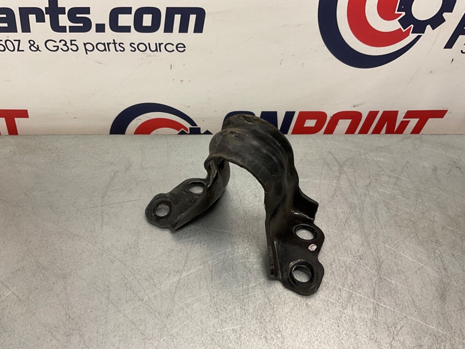 2005 Nissan Z33 350Z Front Sway Bar Mounting Clip Bracket OEM 24BHQEG - On Point Parts Inc