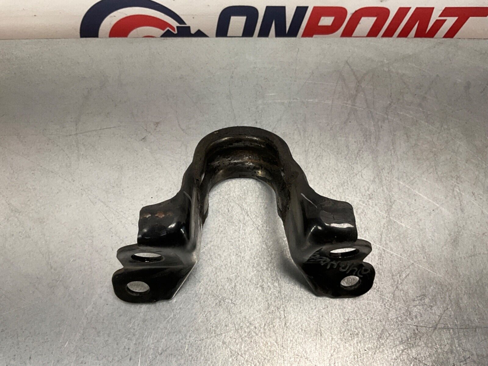 2005 Nissan Z33 350Z Front Sway Bar Mounting Clip Bracket OEM 24BHQEG - On Point Parts Inc