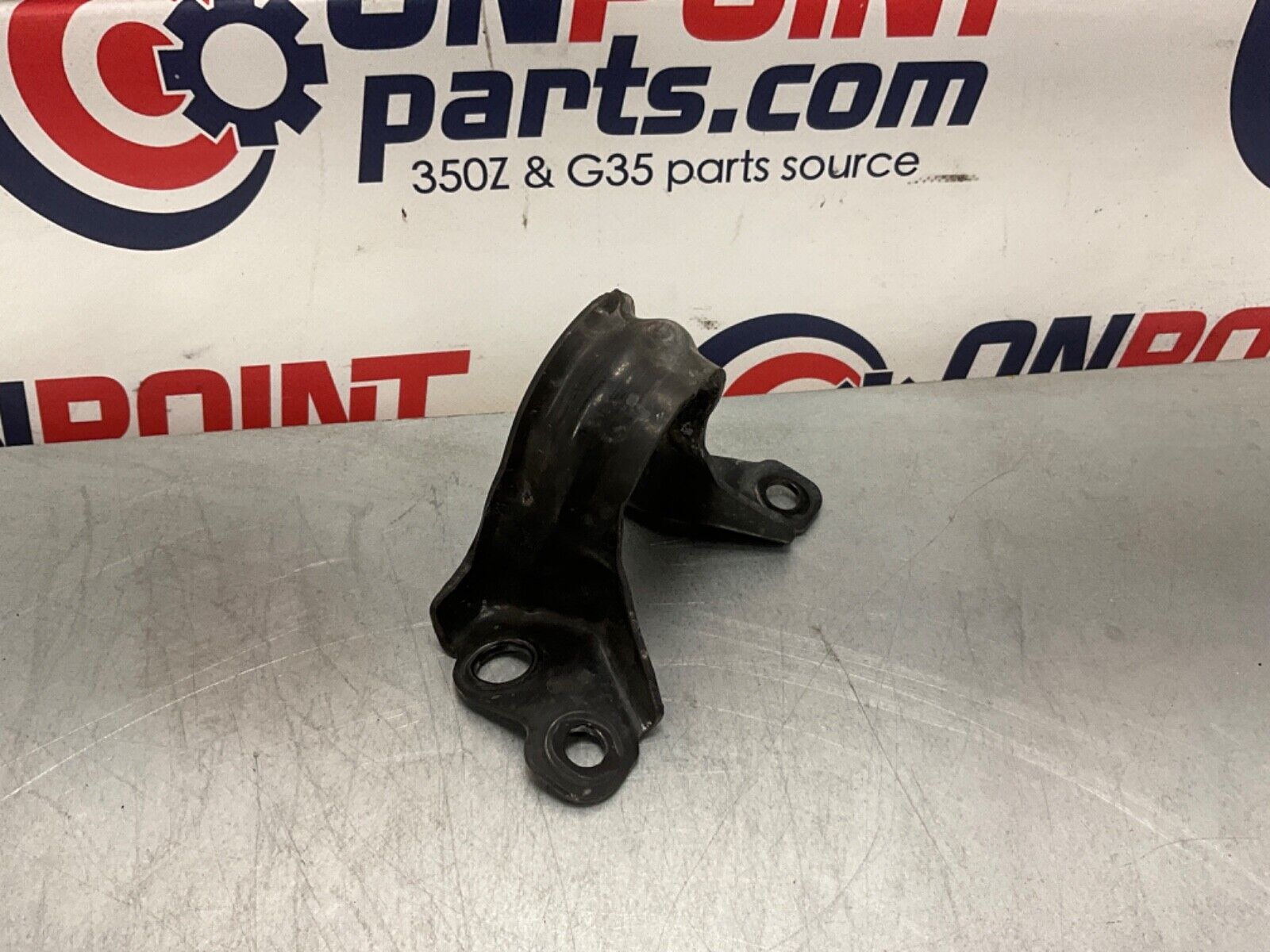 2005 Nissan Z33 350Z Front Sway Bar Mounting Clip Bracket OEM 24BHQEG - On Point Parts Inc