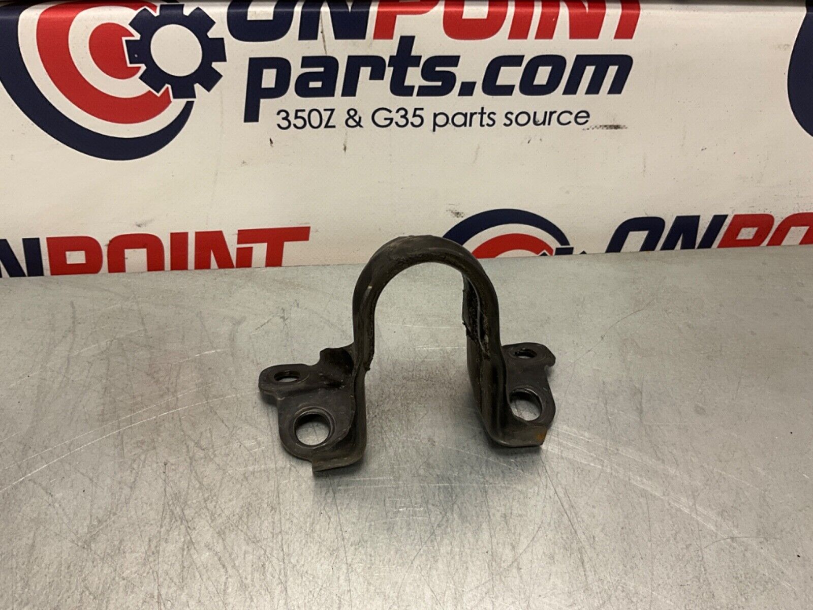 2005 Nissan Z33 350Z Front Sway Bar Mounting Clip Bracket OEM 24BHQEG - On Point Parts Inc