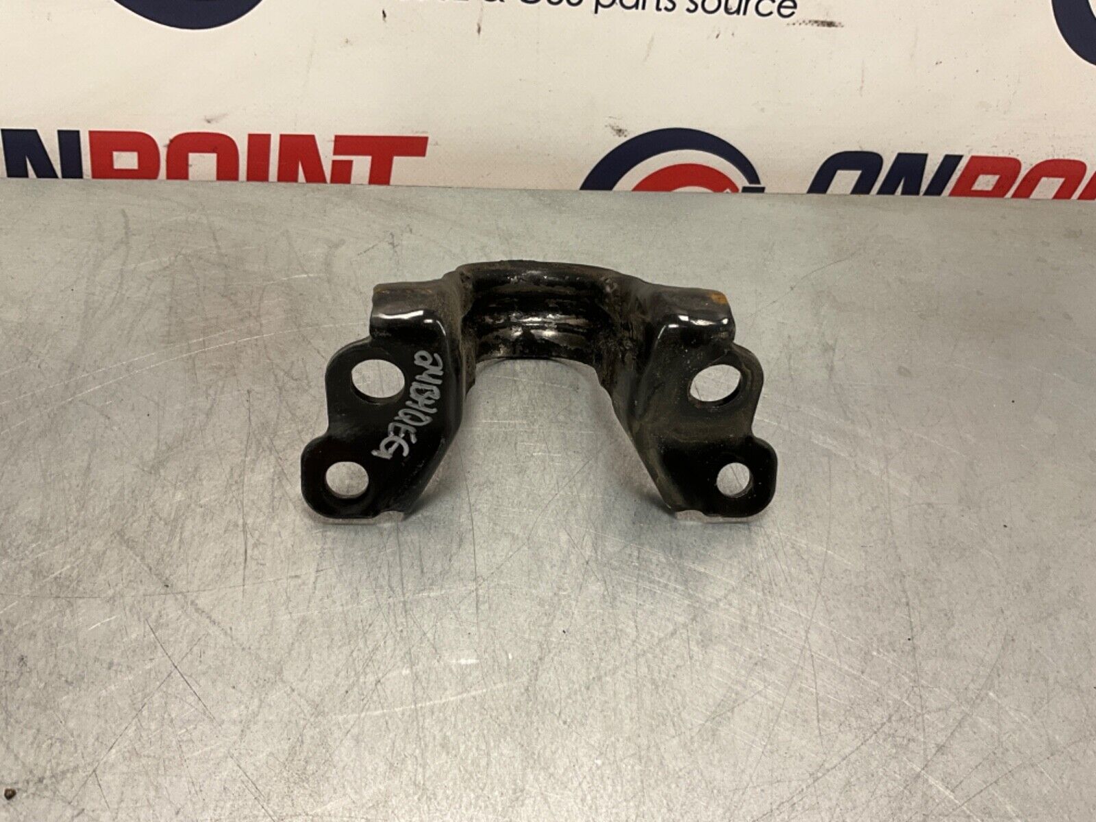 2005 Nissan Z33 350Z Front Sway Bar Mounting Clip Bracket OEM 24BHQEG - On Point Parts Inc