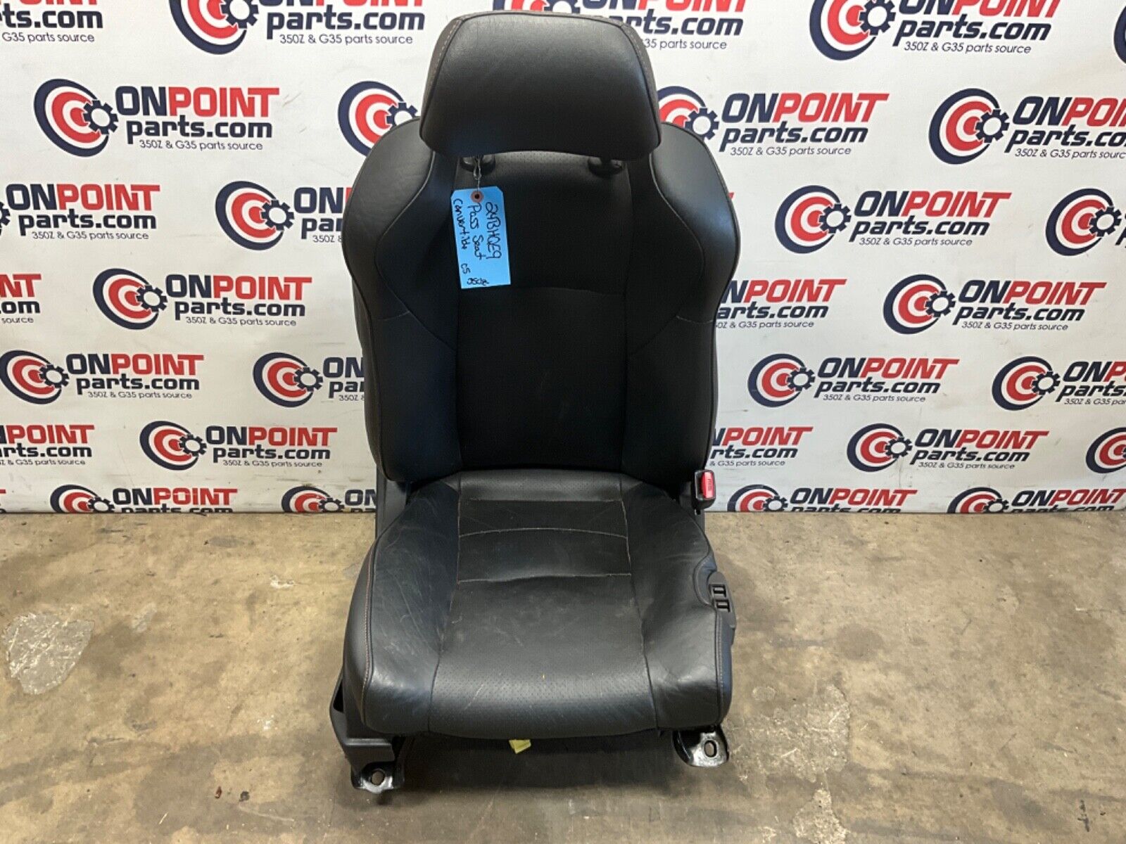 2005 Nissan Z33 350Z Passenger Right Convertible Power Leather Seat OEM 24BHQE9 - On Point Parts Inc