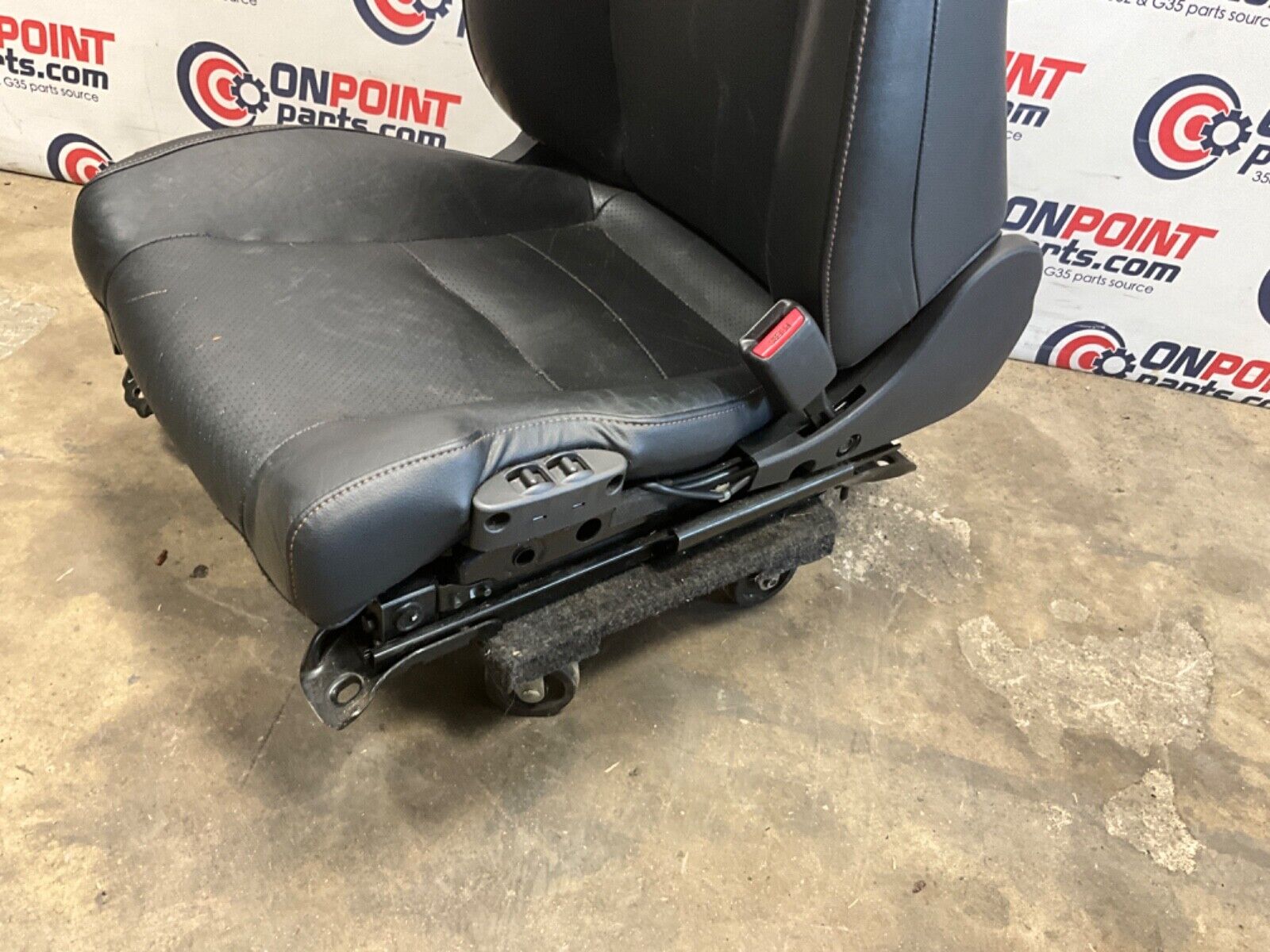 2005 Nissan Z33 350Z Passenger Right Convertible Power Leather Seat OEM 24BHQE9 - On Point Parts Inc