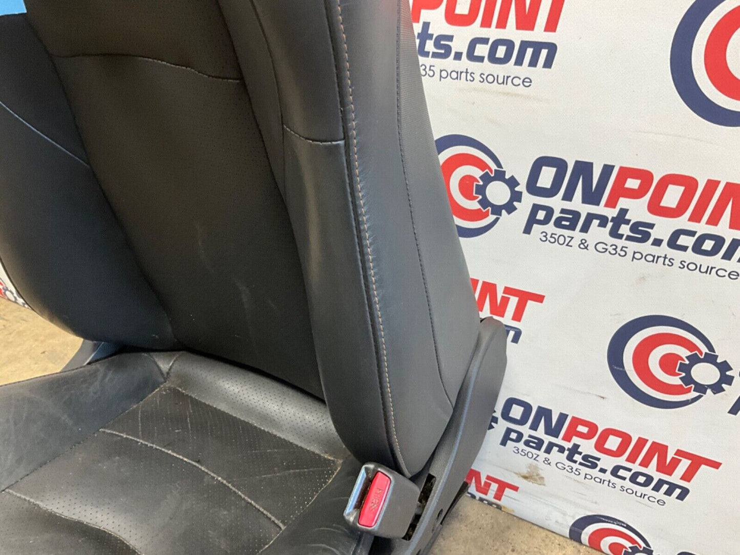 2005 Nissan Z33 350Z Passenger Right Convertible Power Leather Seat OEM 24BHQE9 - On Point Parts Inc